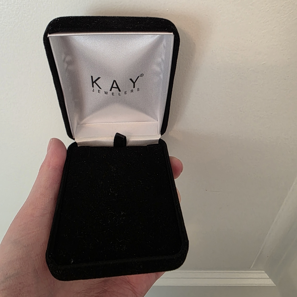 Kay Jewelers Black Velvet Necklace Box